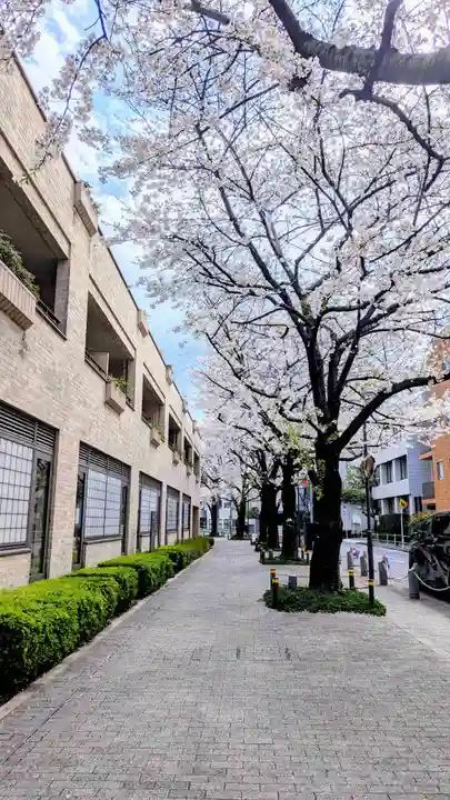 麻布氷川神社の周辺