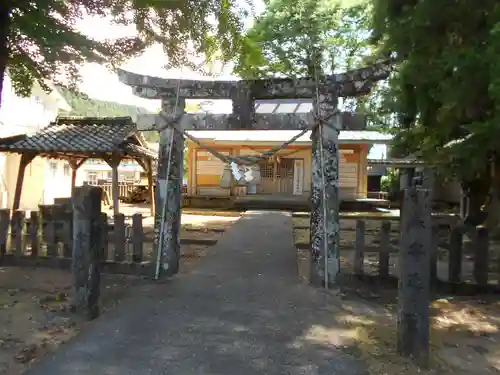 久多良木神社の鳥居