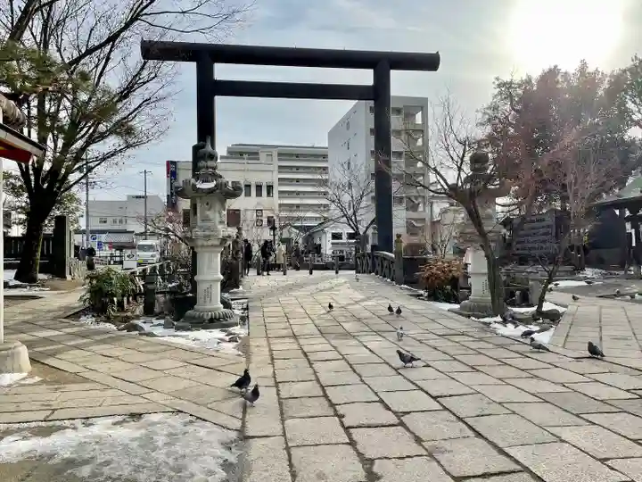四柱神社の鳥居