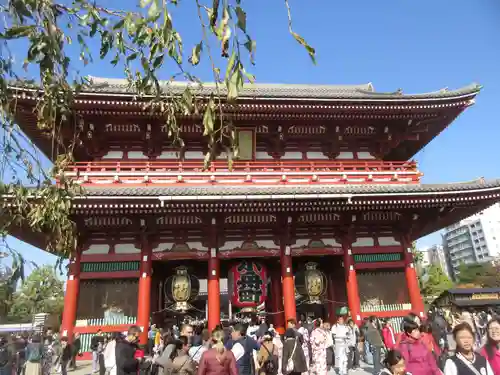 浅草寺の山門