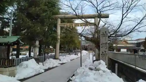 神明神社の鳥居