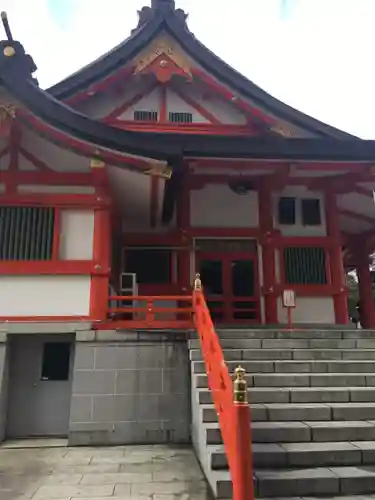 花園神社の本殿