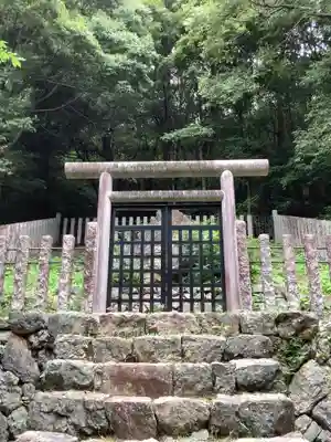 伊波乃西神社のお墓