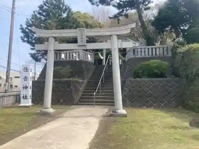 久里浜住吉神社の{uncategorized: "未分類", other: "その他", undefined: "問題あり", building: "その他建物", grave: "お墓", sacred_gate: "鳥居", guardian: "狛犬", statue: "像", buddha: "仏像", history: "歴史", nature: "自然", garden: "庭園", animal: "動物", pagoda: "塔", temizu: "手水舎", mountain_gate: "山門・神門", sanctuary: "本殿・本堂", subordinate: "末社・摂社", art: "芸術", scenery: "景色", jizo: "地蔵", ema: "絵馬", goshuin: "御朱印", omikuji: "おみくじ", items: "授与品その他", amulet: "お守り", goshuincho: "御朱印帳", eats: "食事", festival: "お祭り", votive_dance: "神楽", shichigosan: "七五三参", wedding: "結婚式", experience: "体験その他", initially: "初詣", around: "周辺", anti_infection: "感染症対策"}
