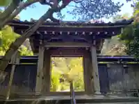 黄梅院(円覚寺塔頭)の山門・神門