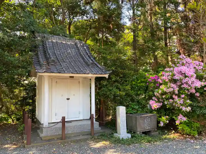 皇大神宮(烏森神社)の末社・摂社