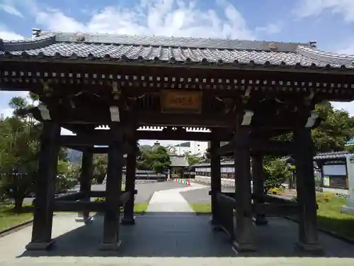 金剛寺の山門