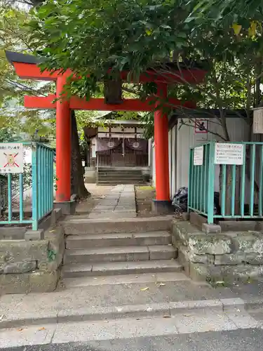 出世稲荷神社（春日稲荷神社）(東京都)