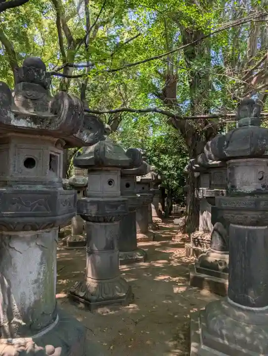 上野東照宮の{uncategorized: "未分類", other: "その他", undefined: "問題あり", building: "その他建物", grave: "お墓", sacred_gate: "鳥居", guardian: "狛犬", statue: "像", buddha: "仏像", history: "歴史", nature: "自然", garden: "庭園", animal: "動物", pagoda: "塔", temizu: "手水舎", mountain_gate: "山門・神門", sanctuary: "本殿・本堂", subordinate: "末社・摂社", art: "芸術", scenery: "景色", jizo: "地蔵", ema: "絵馬", goshuin: "御朱印", omikuji: "おみくじ", items: "授与品その他", amulet: "お守り", goshuincho: "御朱印帳", eats: "食事", festival: "お祭り", votive_dance: "神楽", shichigosan: "七五三参", wedding: "結婚式", experience: "体験その他", initially: "初詣", around: "周辺", anti_infection: "感染症対策"}