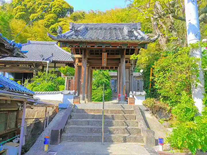 清来寺の山門・神門