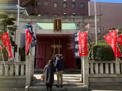 笠間稲荷神社 東京別社の{uncategorized: "未分類", other: "その他", undefined: "問題あり", building: "その他建物", grave: "お墓", sacred_gate: "鳥居", guardian: "狛犬", statue: "像", buddha: "仏像", history: "歴史", nature: "自然", garden: "庭園", animal: "動物", pagoda: "塔", temizu: "手水舎", mountain_gate: "山門・神門", sanctuary: "本殿・本堂", subordinate: "末社・摂社", art: "芸術", scenery: "景色", jizo: "地蔵", ema: "絵馬", goshuin: "御朱印", omikuji: "おみくじ", items: "授与品その他", amulet: "お守り", goshuincho: "御朱印帳", eats: "食事", festival: "お祭り", votive_dance: "神楽", shichigosan: "七五三参", wedding: "結婚式", experience: "体験その他", initially: "初詣", around: "周辺", anti_infection: "感染症対策"}