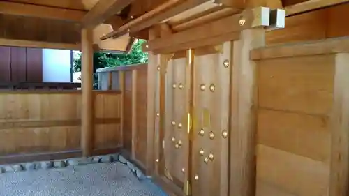 神明神社の本殿