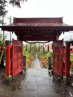 平出雷電神社の山門・神門