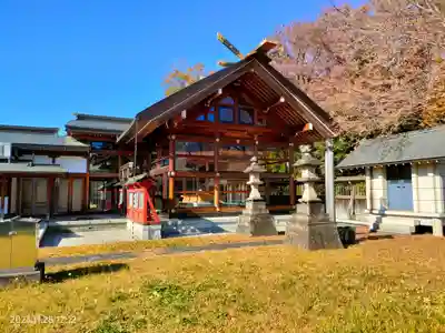 諏訪神社の本殿・本堂