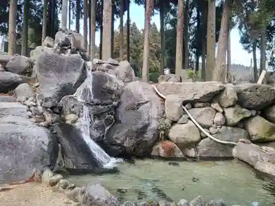 阿蘇白水龍神權現～白蛇神社～(熊本県)