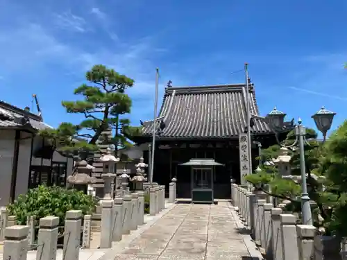白旗観音寺の本殿・本堂