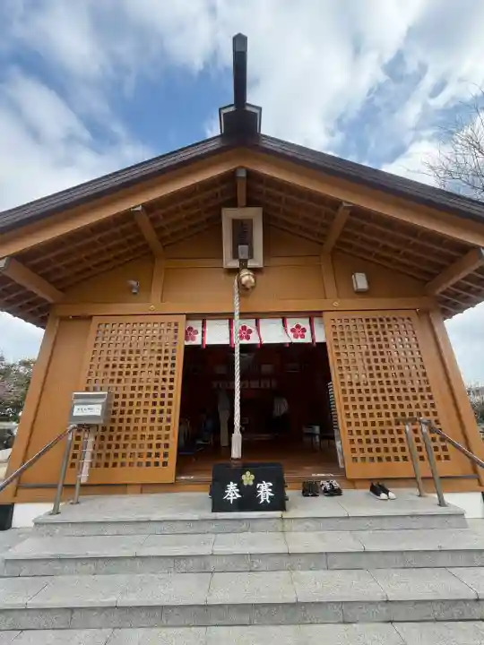 太郎丸神社の{uncategorized: "未分類", other: "その他", undefined: "問題あり", building: "その他建物", grave: "お墓", sacred_gate: "鳥居", guardian: "狛犬", statue: "像", buddha: "仏像", history: "歴史", nature: "自然", garden: "庭園", animal: "動物", pagoda: "塔", temizu: "手水舎", mountain_gate: "山門・神門", sanctuary: "本殿・本堂", subordinate: "末社・摂社", art: "芸術", scenery: "景色", jizo: "地蔵", ema: "絵馬", goshuin: "御朱印", omikuji: "おみくじ", items: "授与品その他", amulet: "お守り", goshuincho: "御朱印帳", eats: "食事", festival: "お祭り", votive_dance: "神楽", shichigosan: "七五三参", wedding: "結婚式", experience: "体験その他", initially: "初詣", around: "周辺", anti_infection: "感染症対策"}