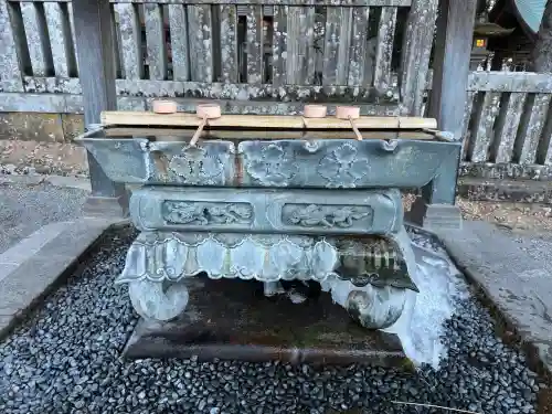 諏訪大社の{uncategorized: "未分類", other: "その他", undefined: "問題あり", building: "その他建物", grave: "お墓", sacred_gate: "鳥居", guardian: "狛犬", statue: "像", buddha: "仏像", history: "歴史", nature: "自然", garden: "庭園", animal: "動物", pagoda: "塔", temizu: "手水舎", mountain_gate: "山門・神門", sanctuary: "本殿・本堂", subordinate: "末社・摂社", art: "芸術", scenery: "景色", jizo: "地蔵", ema: "絵馬", goshuin: "御朱印", omikuji: "おみくじ", items: "授与品その他", amulet: "お守り", goshuincho: "御朱印帳", eats: "食事", festival: "お祭り", votive_dance: "神楽", shichigosan: "七五三参", wedding: "結婚式", experience: "体験その他", initially: "初詣", around: "周辺", anti_infection: "感染症対策"}