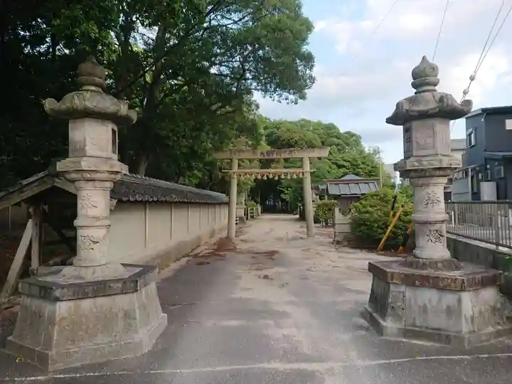 八幡神社の鳥居