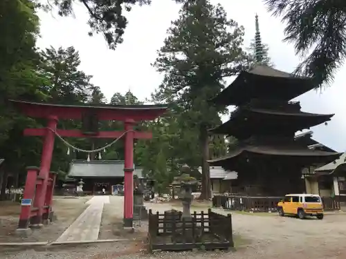 若一王子神社の鳥居