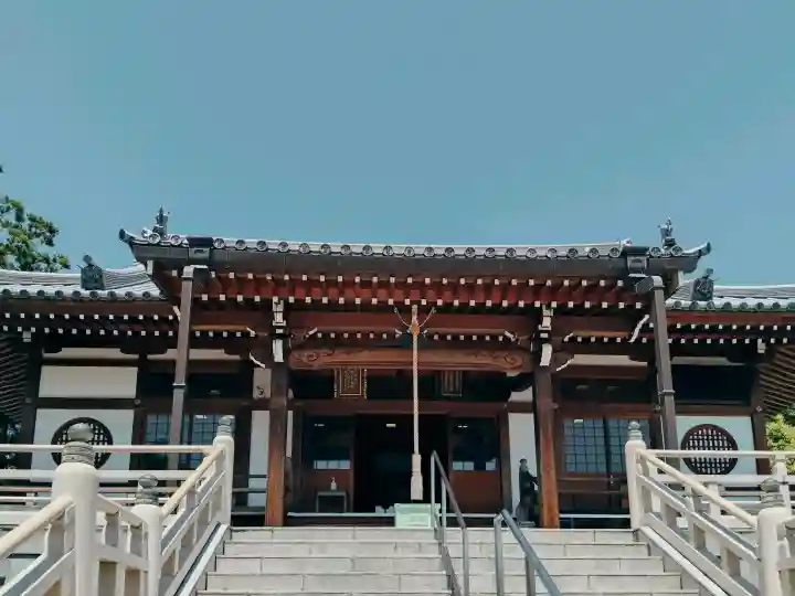 達磨寺の{uncategorized: "未分類", other: "その他", undefined: "問題あり", building: "その他建物", grave: "お墓", sacred_gate: "鳥居", guardian: "狛犬", statue: "像", buddha: "仏像", history: "歴史", nature: "自然", garden: "庭園", animal: "動物", pagoda: "塔", temizu: "手水舎", mountain_gate: "山門・神門", sanctuary: "本殿・本堂", subordinate: "末社・摂社", art: "芸術", scenery: "景色", jizo: "地蔵", ema: "絵馬", goshuin: "御朱印", omikuji: "おみくじ", items: "授与品その他", amulet: "お守り", goshuincho: "御朱印帳", eats: "食事", festival: "お祭り", votive_dance: "神楽", shichigosan: "七五三参", wedding: "結婚式", experience: "体験その他", initially: "初詣", around: "周辺", anti_infection: "感染症対策"}