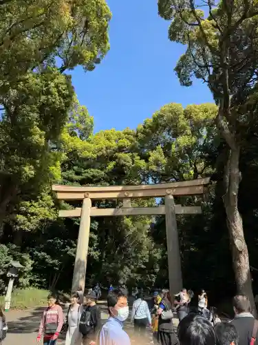 明治神宮の{uncategorized: "未分類", other: "その他", undefined: "問題あり", building: "その他建物", grave: "お墓", sacred_gate: "鳥居", guardian: "狛犬", statue: "像", buddha: "仏像", history: "歴史", nature: "自然", garden: "庭園", animal: "動物", pagoda: "塔", temizu: "手水舎", mountain_gate: "山門・神門", sanctuary: "本殿・本堂", subordinate: "末社・摂社", art: "芸術", scenery: "景色", jizo: "地蔵", ema: "絵馬", goshuin: "御朱印", omikuji: "おみくじ", items: "授与品その他", amulet: "お守り", goshuincho: "御朱印帳", eats: "食事", festival: "お祭り", votive_dance: "神楽", shichigosan: "七五三参", wedding: "結婚式", experience: "体験その他", initially: "初詣", around: "周辺", anti_infection: "感染症対策"}