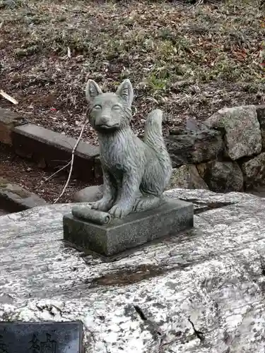 稲荷神社の狛犬