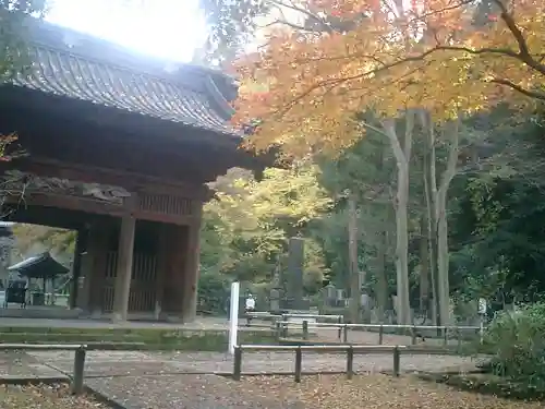妙本寺の山門・神門