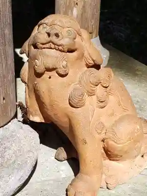 雄神神社の狛犬