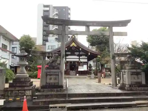 三輪神社の鳥居