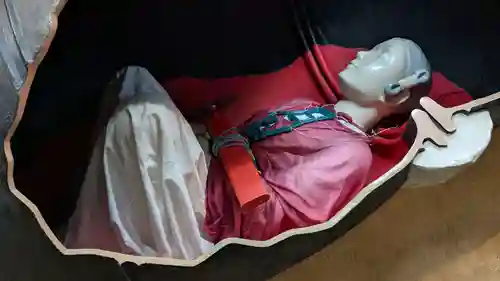 吉野ヶ里遺跡北墳丘墓の像