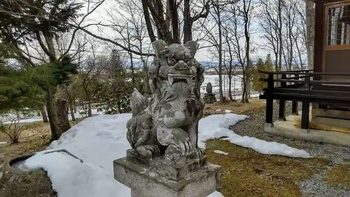 富山神社の狛犬