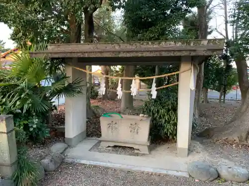 八幡社（天池東町）の手水舎