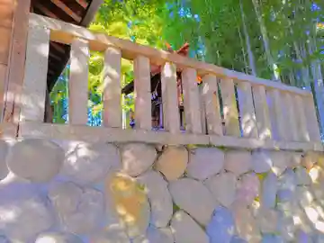神明社荒神社(萩原町串作)の本殿・本堂