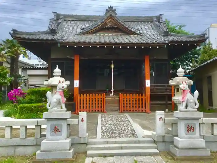新田稲荷神社の本殿・本堂