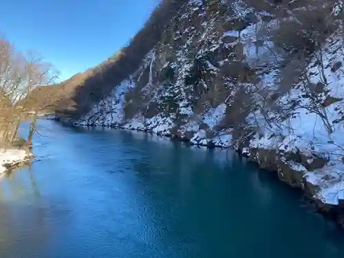 龍島神社の周辺