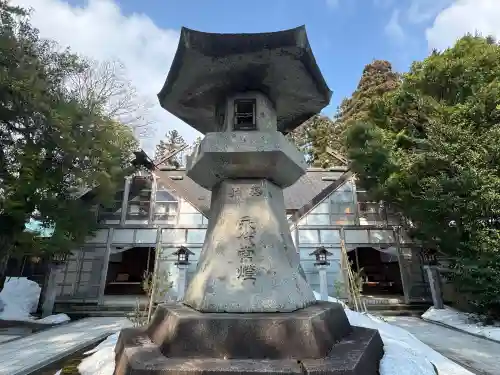伊勢両宮の{uncategorized: "未分類", other: "その他", undefined: "問題あり", building: "その他建物", grave: "お墓", sacred_gate: "鳥居", guardian: "狛犬", statue: "像", buddha: "仏像", history: "歴史", nature: "自然", garden: "庭園", animal: "動物", pagoda: "塔", temizu: "手水舎", mountain_gate: "山門・神門", sanctuary: "本殿・本堂", subordinate: "末社・摂社", art: "芸術", scenery: "景色", jizo: "地蔵", ema: "絵馬", goshuin: "御朱印", omikuji: "おみくじ", items: "授与品その他", amulet: "お守り", goshuincho: "御朱印帳", eats: "食事", festival: "お祭り", votive_dance: "神楽", shichigosan: "七五三参", wedding: "結婚式", experience: "体験その他", initially: "初詣", around: "周辺", anti_infection: "感染症対策"}