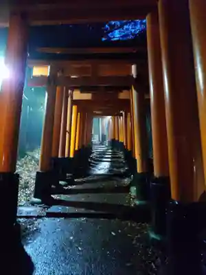 伏見稲荷大社間ノ峰(荷田社神蹟・ 伊勢大神)(京都府)