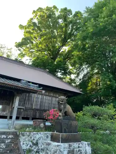 東宮神社の狛犬