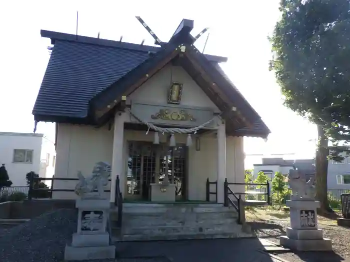 三里塚神社の本殿