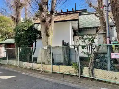 諏訪神社の{uncategorized: "未分類", other: "その他", undefined: "問題あり", building: "その他建物", grave: "お墓", sacred_gate: "鳥居", guardian: "狛犬", statue: "像", buddha: "仏像", history: "歴史", nature: "自然", garden: "庭園", animal: "動物", pagoda: "塔", temizu: "手水舎", mountain_gate: "山門・神門", sanctuary: "本殿・本堂", subordinate: "末社・摂社", art: "芸術", scenery: "景色", jizo: "地蔵", ema: "絵馬", goshuin: "御朱印", omikuji: "おみくじ", items: "授与品その他", amulet: "お守り", goshuincho: "御朱印帳", eats: "食事", festival: "お祭り", votive_dance: "神楽", shichigosan: "七五三参", wedding: "結婚式", experience: "体験その他", initially: "初詣", around: "周辺", anti_infection: "感染症対策"}