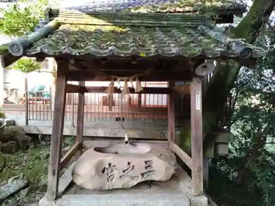 波多岐神社の手水舎