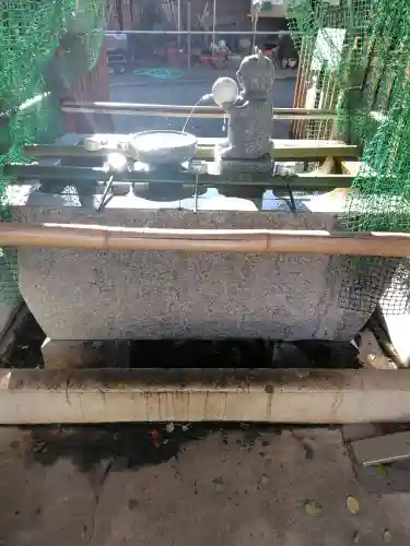 荻窪白山神社の{uncategorized: "未分類", other: "その他", undefined: "問題あり", building: "その他建物", grave: "お墓", sacred_gate: "鳥居", guardian: "狛犬", statue: "像", buddha: "仏像", history: "歴史", nature: "自然", garden: "庭園", animal: "動物", pagoda: "塔", temizu: "手水舎", mountain_gate: "山門・神門", sanctuary: "本殿・本堂", subordinate: "末社・摂社", art: "芸術", scenery: "景色", jizo: "地蔵", ema: "絵馬", goshuin: "御朱印", omikuji: "おみくじ", items: "授与品その他", amulet: "お守り", goshuincho: "御朱印帳", eats: "食事", festival: "お祭り", votive_dance: "神楽", shichigosan: "七五三参", wedding: "結婚式", experience: "体験その他", initially: "初詣", around: "周辺", anti_infection: "感染症対策"}