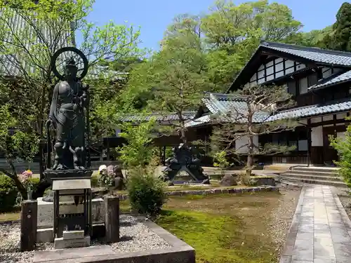 粟生寺の仏像