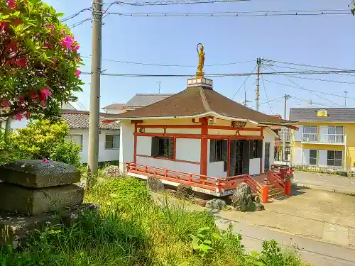 薬師堂の本殿・本堂