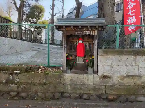 鬼子母神堂　(法明寺）の地蔵