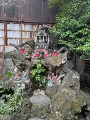 飛木稲荷神社の末社・摂社