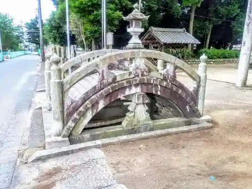 託美神社の建物その他