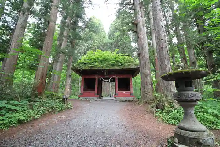 戸隠神社奥社の山門・神門