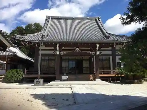 長福寺の本殿・本堂